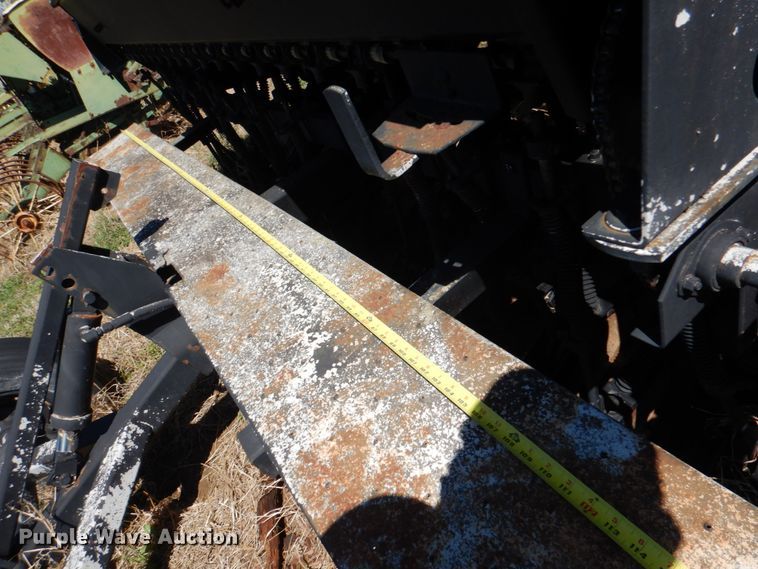 image for item KP9239 (3) grain drills