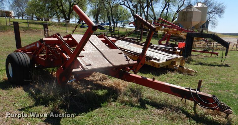 image for item KP9240 Morris Pro-Ag  Bale Skoop HD4SR bale stacker