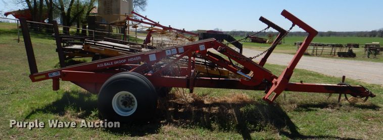 image for item KP9240 Morris Pro-Ag  Bale Skoop HD4SR bale stacker