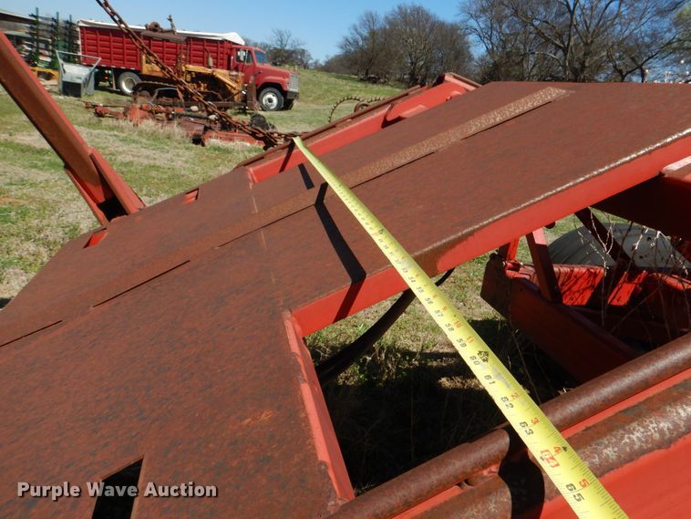 image for item KP9240 Morris Pro-Ag  Bale Skoop HD4SR bale stacker