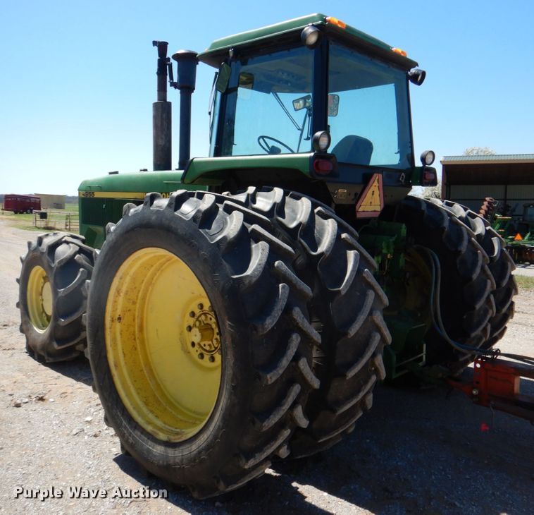 image for item KP9242 1989 John Deere 4955  MFWD tractor