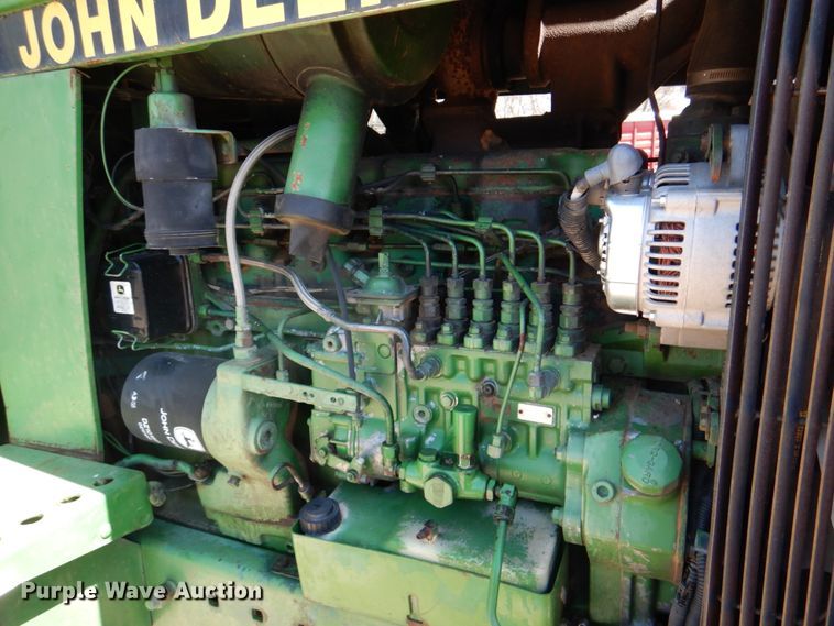 image for item KP9242 1989 John Deere 4955  MFWD tractor