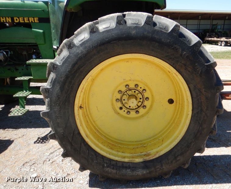 image for item KP9242 1989 John Deere 4955  MFWD tractor