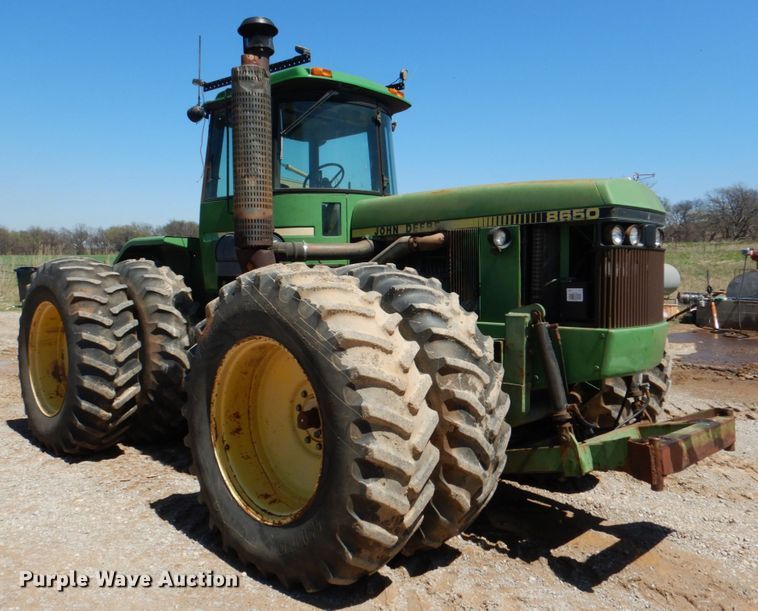 image for item KP9246 1983 John Deere 8650  4WD tractor
