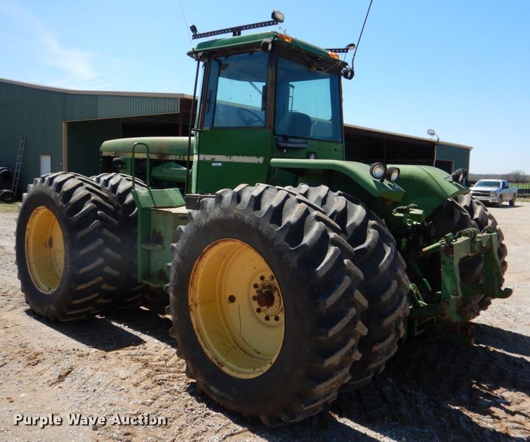 image for item KP9246 1983 John Deere 8650  4WD tractor
