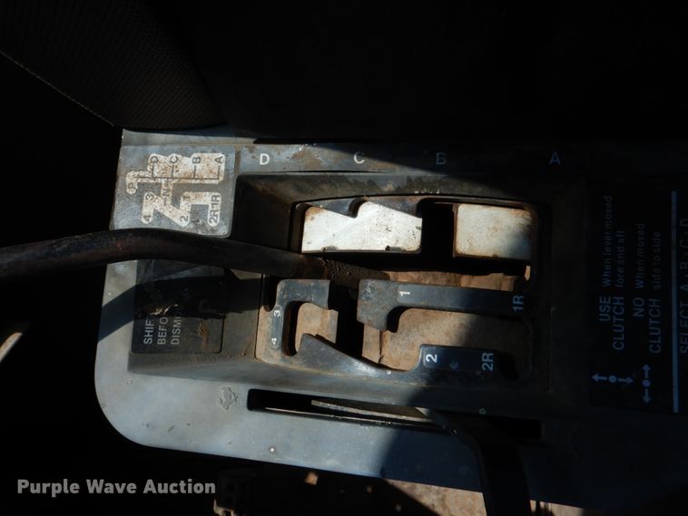 image for item KP9246 1983 John Deere 8650  4WD tractor