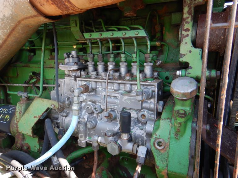 image for item KP9246 1983 John Deere 8650  4WD tractor