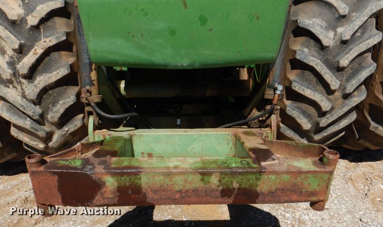 image for item KP9246 1983 John Deere 8650  4WD tractor