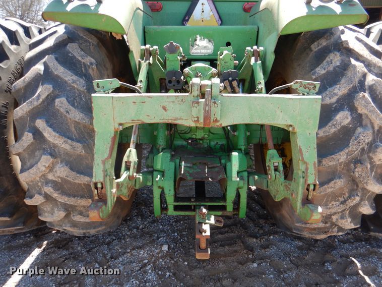 image for item KP9246 1983 John Deere 8650  4WD tractor