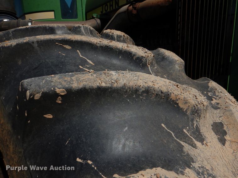 image for item KP9246 1983 John Deere 8650  4WD tractor