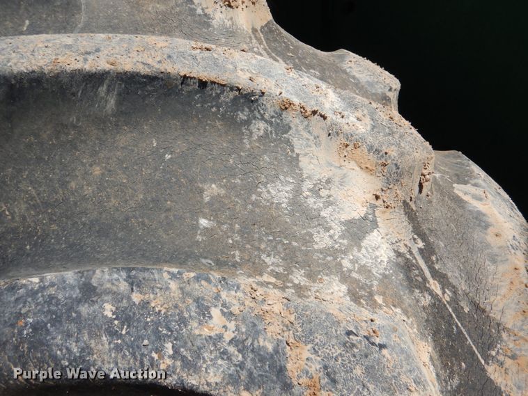 image for item KP9246 1983 John Deere 8650  4WD tractor