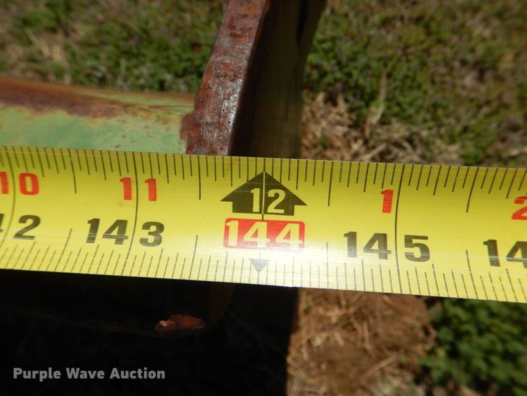 image for item KP9246 1983 John Deere 8650  4WD tractor