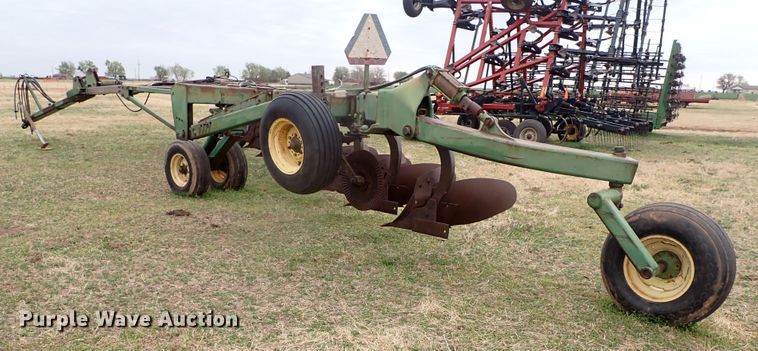 image for item KR9673 John Deere 3700  nine bottom plow