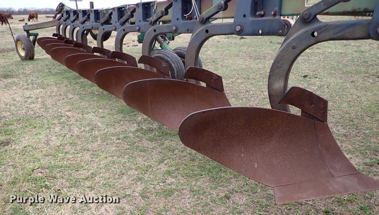 image for item KR9673 John Deere 3700  nine bottom plow