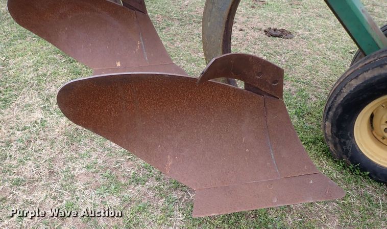 image for item KR9673 John Deere 3700  nine bottom plow