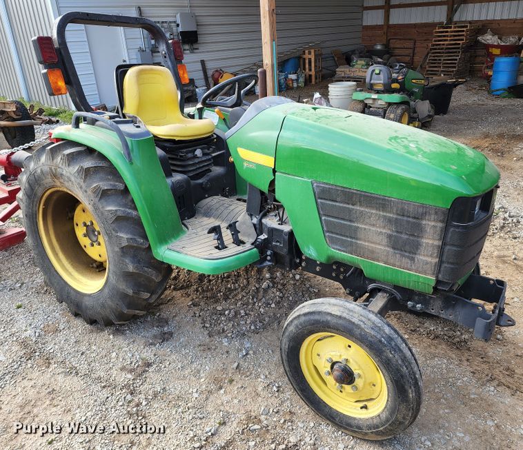 image for item KT9736 2002 John Deere 4310  tractor