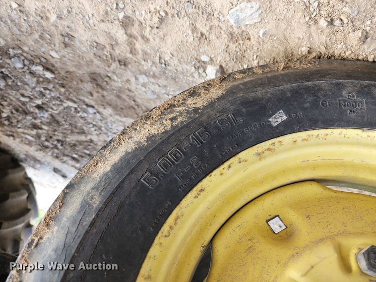 image for item KT9736 2002 John Deere 4310  tractor