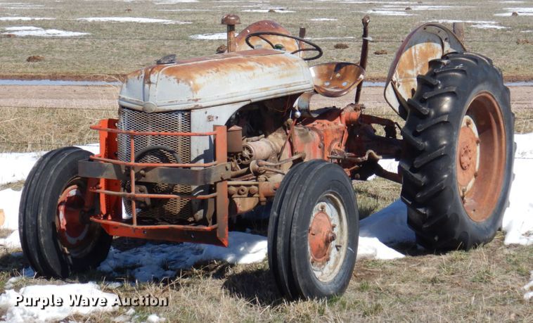 image for item KU9691 Ford  tractor
