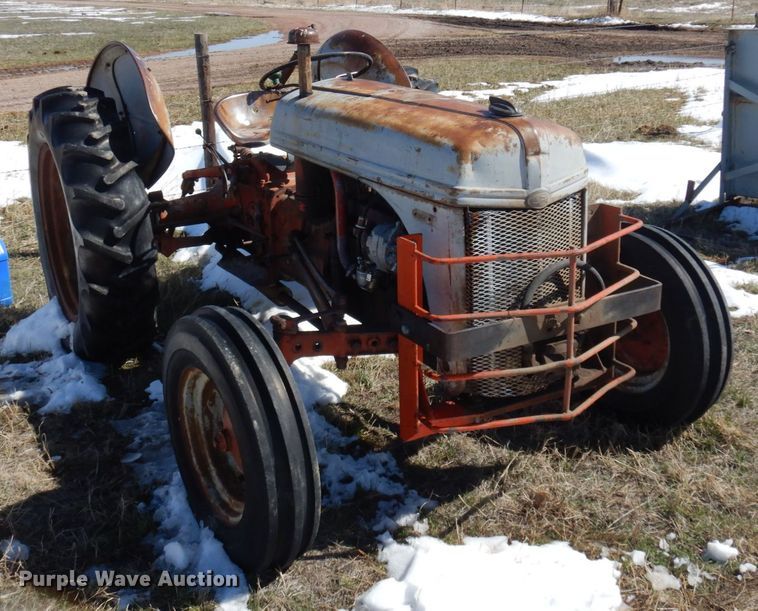 image for item KU9691 Ford  tractor