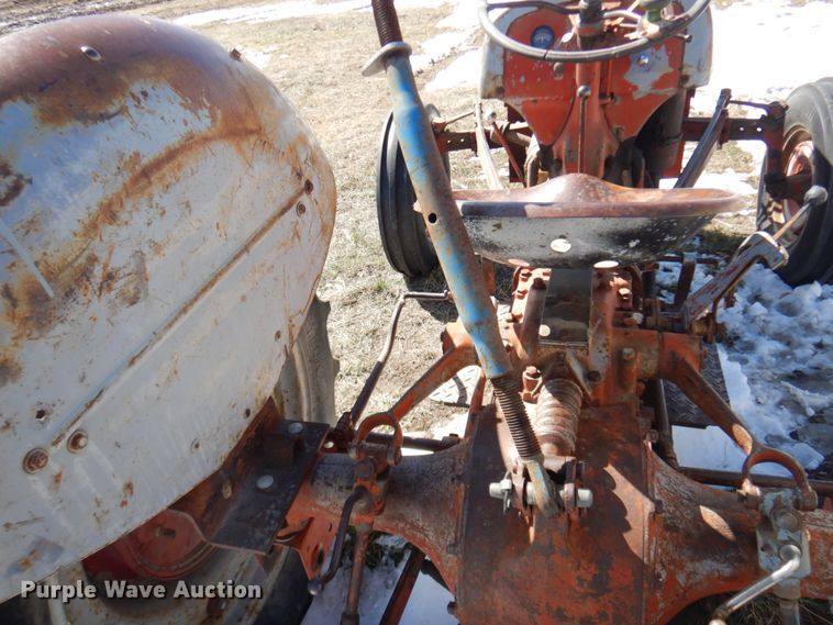 image for item KU9691 Ford  tractor