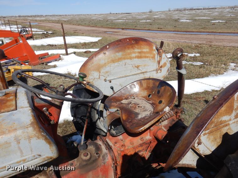 image for item KU9691 Ford  tractor