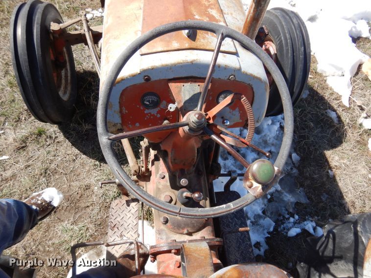 image for item KU9691 Ford  tractor