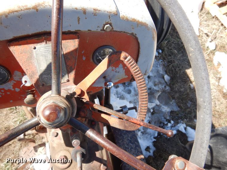 image for item KU9691 Ford  tractor