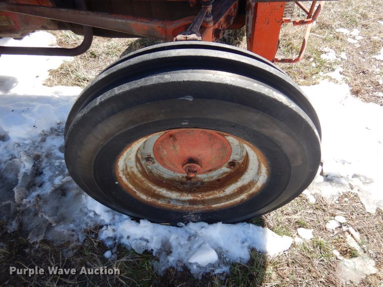 image for item KU9691 Ford  tractor
