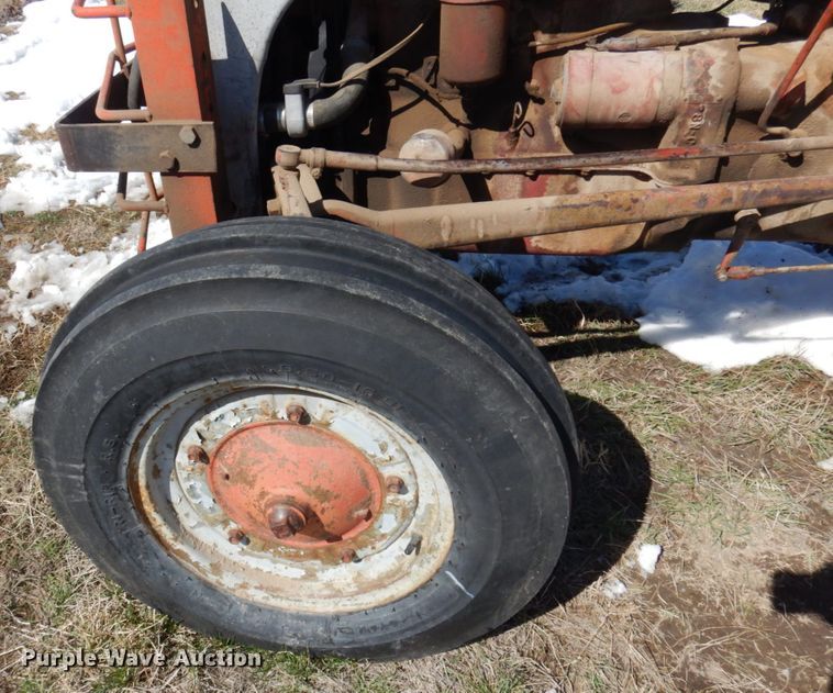 image for item KU9691 Ford  tractor