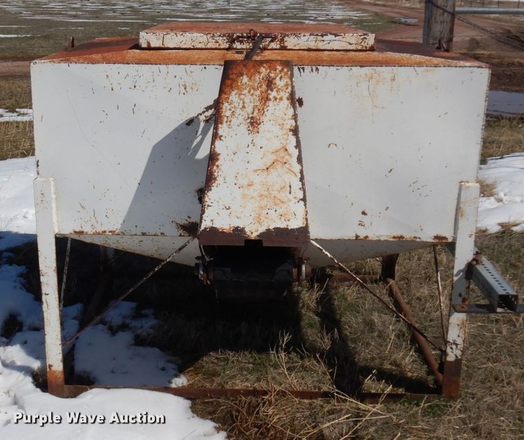 image for item KU9708 Welker  range cube feeder