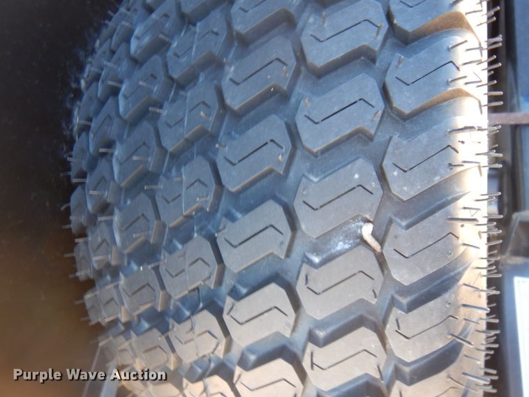 image for item KU9718 2017 Hoelscher 1000  bale accumulator