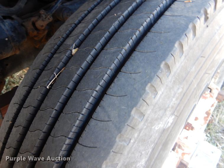 image for item LJ9913 1977 International Transtar 4300  grain truck