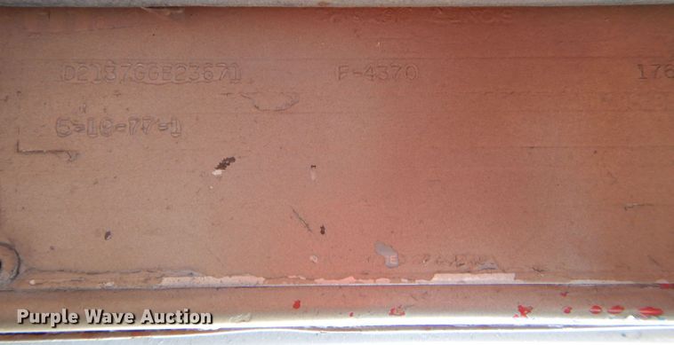 image for item LJ9913 1977 International Transtar 4300  grain truck