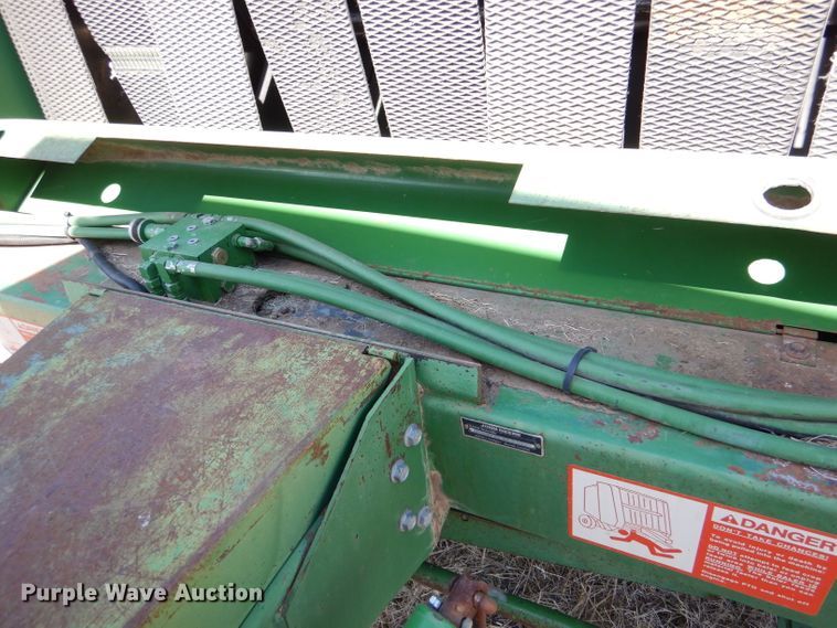image for item LJ9914 John Deere 530  round baler