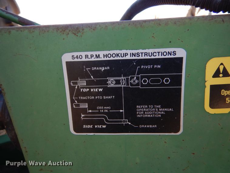 image for item LJ9914 John Deere 530  round baler