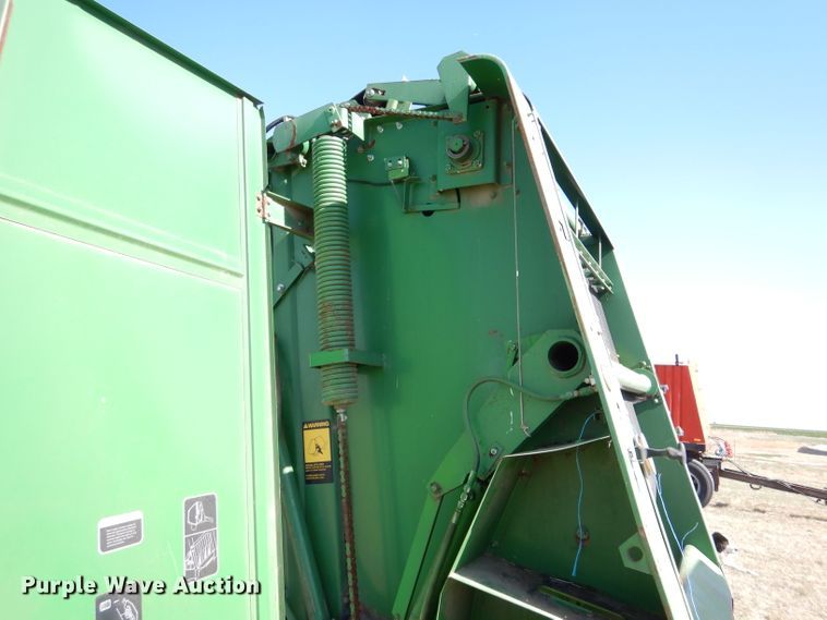 image for item LJ9914 John Deere 530  round baler