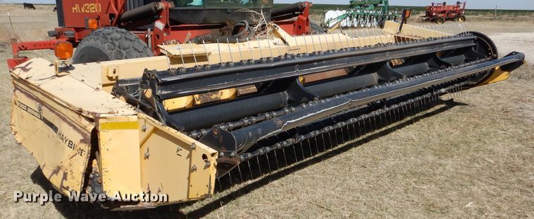 image for item LJ9915 New Holland 2328  windrower sickle head