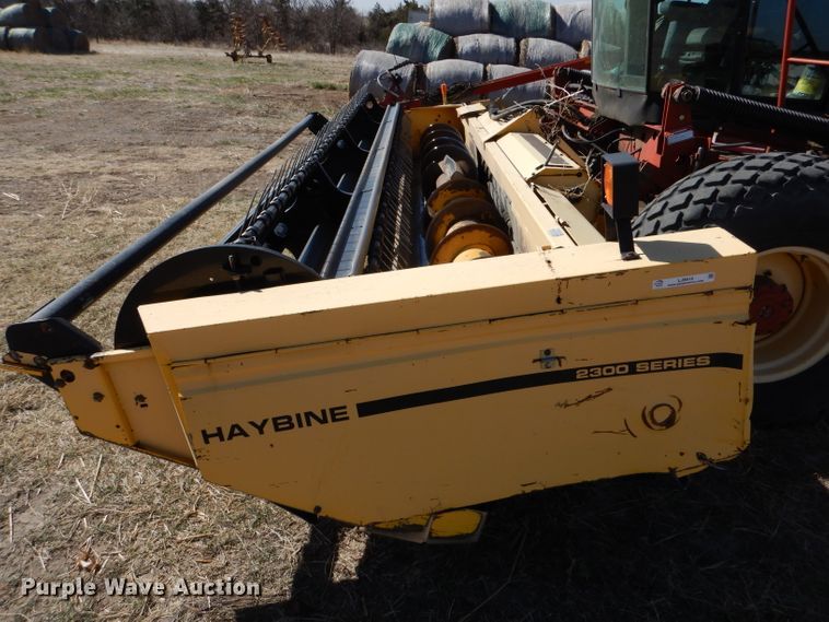 image for item LJ9915 New Holland 2328  windrower sickle head
