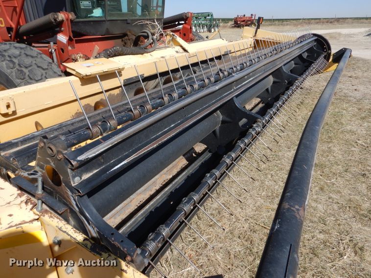 image for item LJ9915 New Holland 2328  windrower sickle head