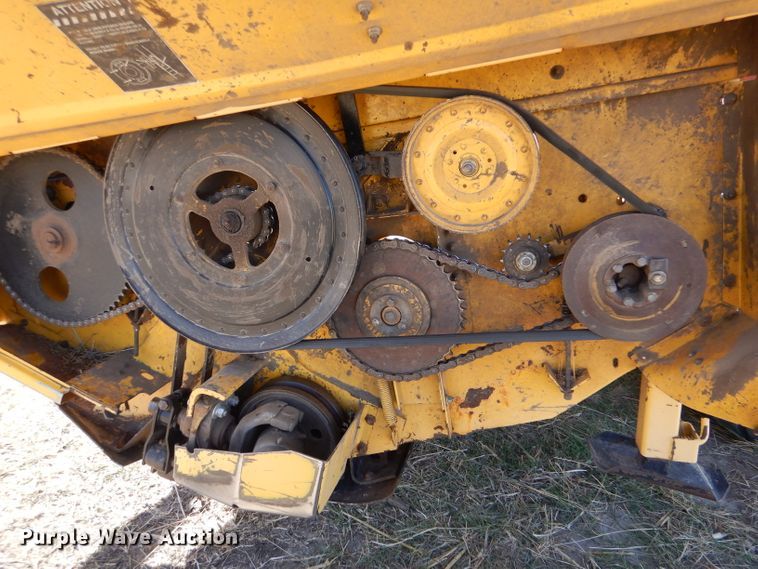 image for item LJ9915 New Holland 2328  windrower sickle head