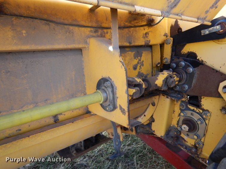 image for item LJ9915 New Holland 2328  windrower sickle head
