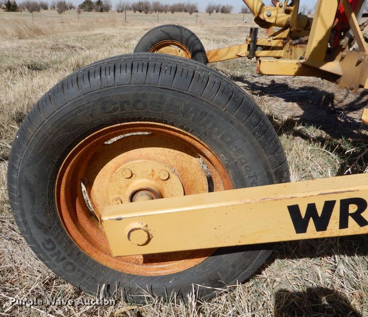 image for item LJ9916 Vermeer WR-22  hay rake