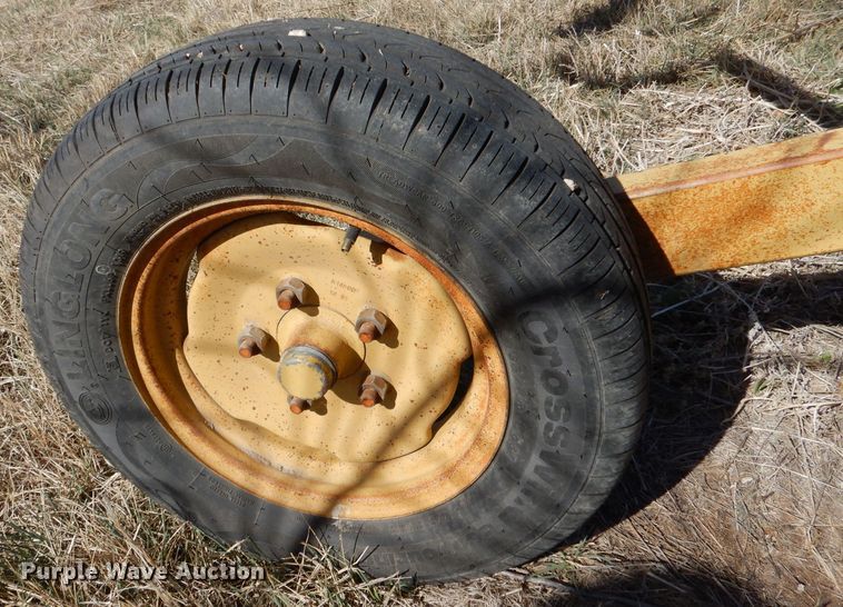 image for item LJ9916 Vermeer WR-22  hay rake