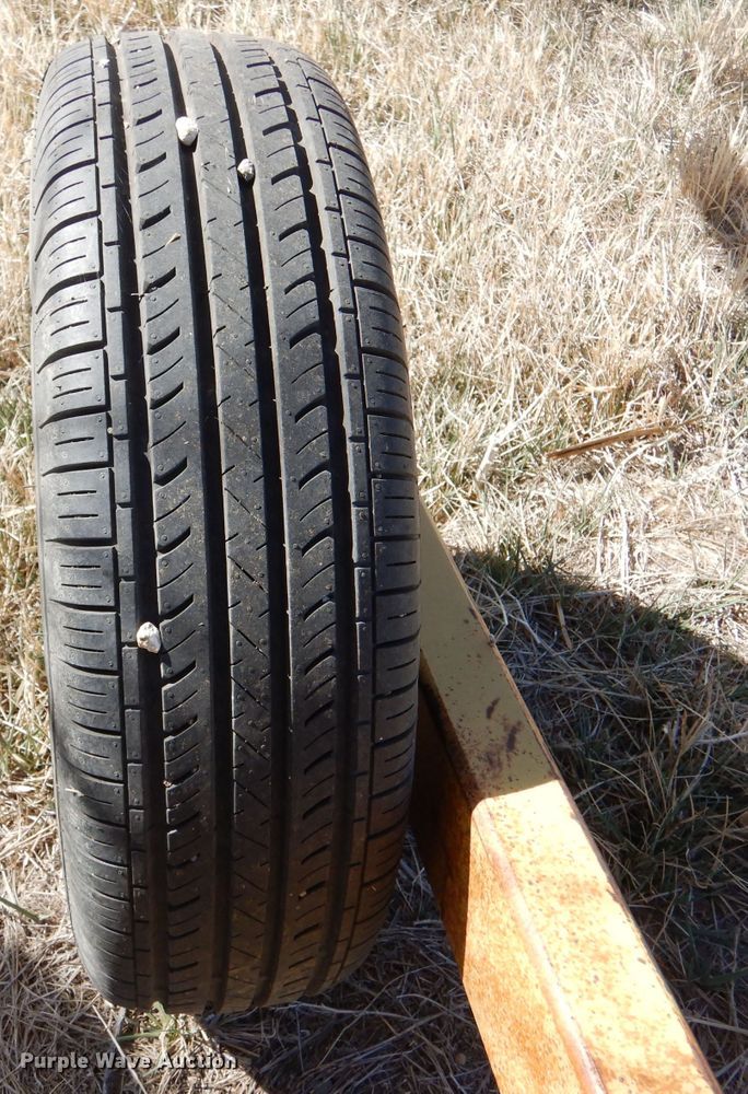 image for item LJ9916 Vermeer WR-22  hay rake