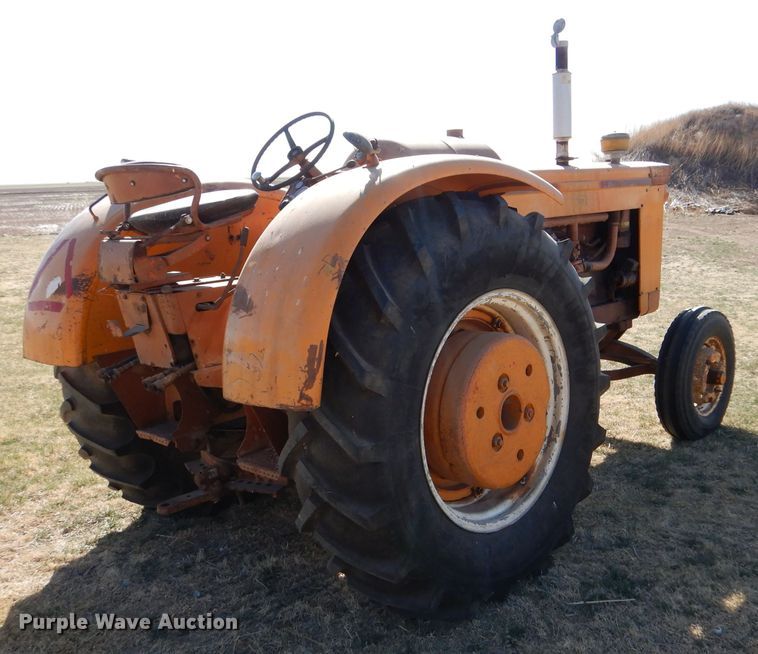 image for item LJ9937 1962 Minneapolis Moline G VI  tractor