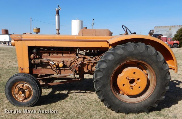 image for item LJ9937 1962 Minneapolis Moline G VI  tractor