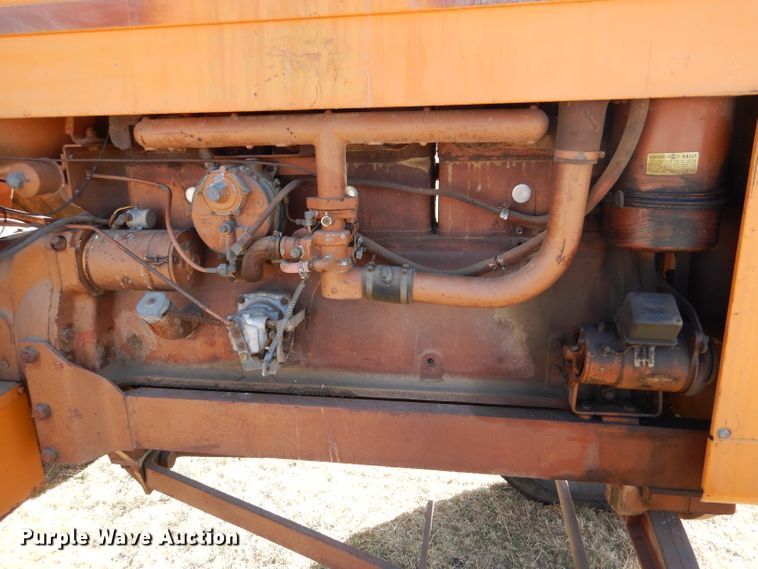 image for item LJ9937 1962 Minneapolis Moline G VI  tractor