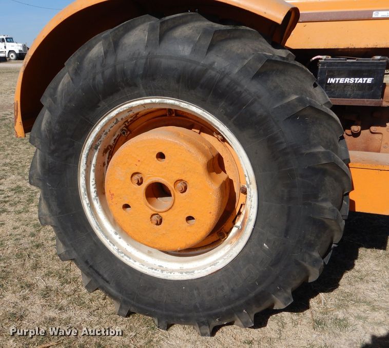 image for item LJ9937 1962 Minneapolis Moline G VI  tractor