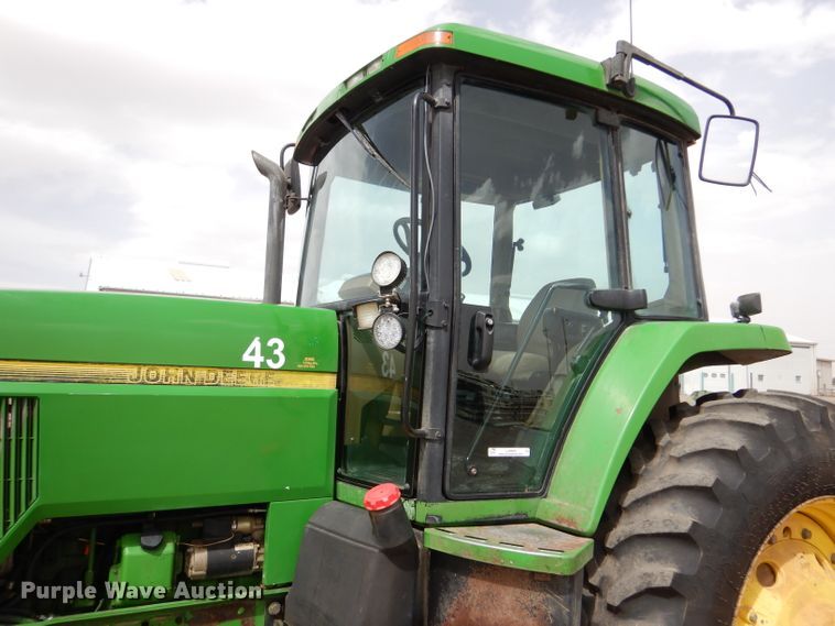 image for item LJ9944 1993 John Deere 7800  tractor