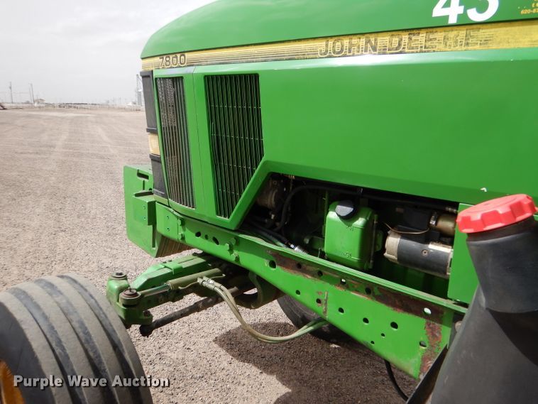 image for item LJ9944 1993 John Deere 7800  tractor